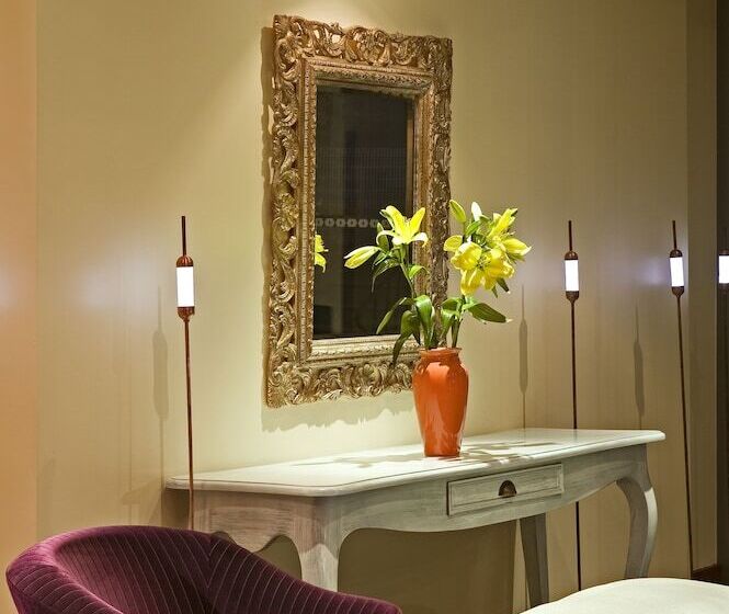 Отель Le Clos Rebillotte