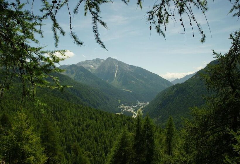 ホテル Le Petit Abri