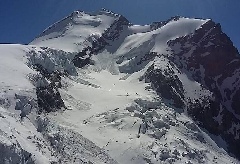 ホテル Le Petit Abri