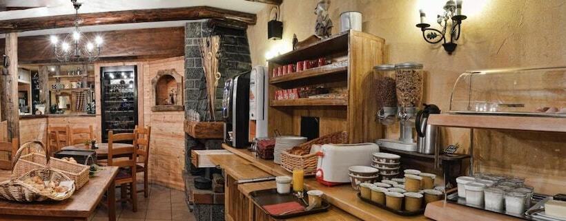 ホテル Logis Hôtel Les Ancolies