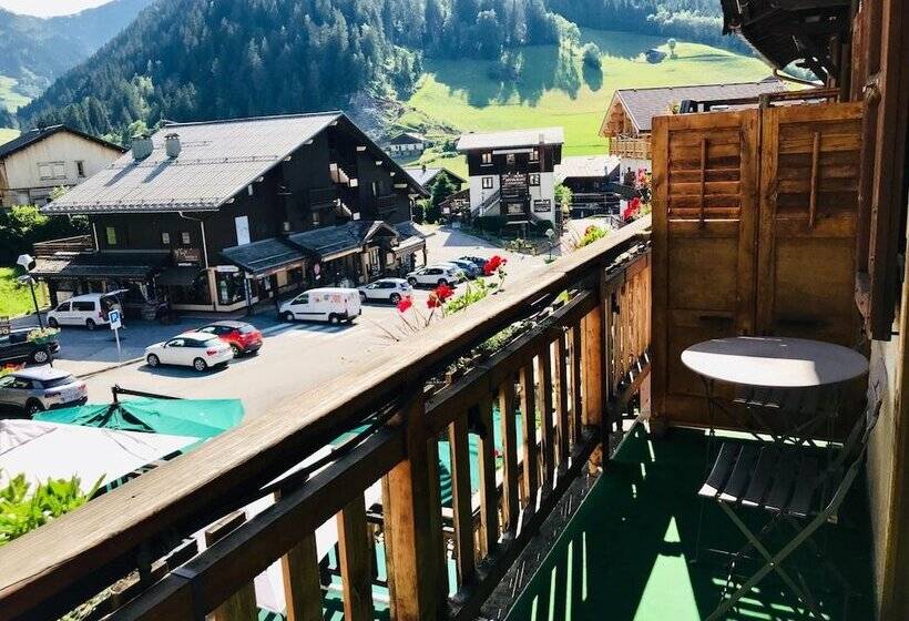 ホテル Logis Hôtel Les Ancolies