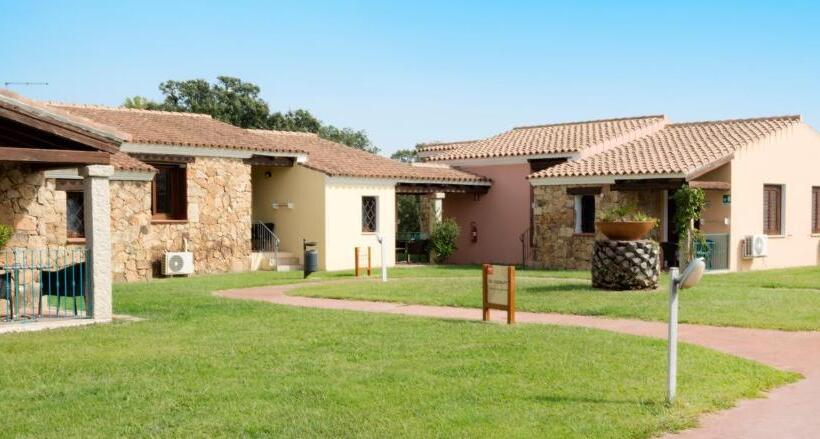 هتل Li Suari Club Village