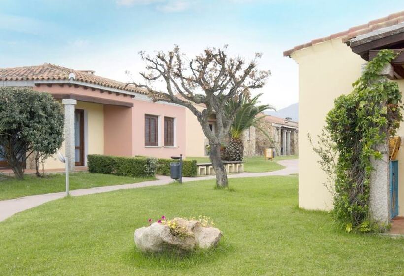 هتل Li Suari Club Village