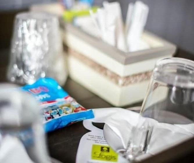 酒店 Logis Hôtel La Bastide Des Oliviers