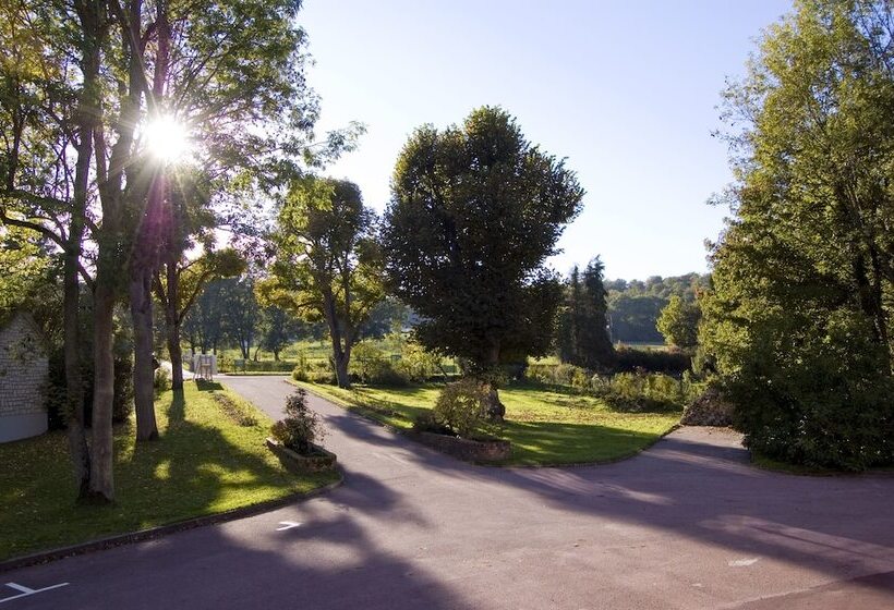 בית מלון כפרי Logis Hôtel & Restaurant   Le Manoir De Sauvegrain