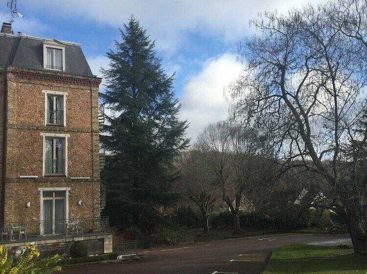 בית מלון כפרי Logis Hôtel & Restaurant   Le Manoir De Sauvegrain