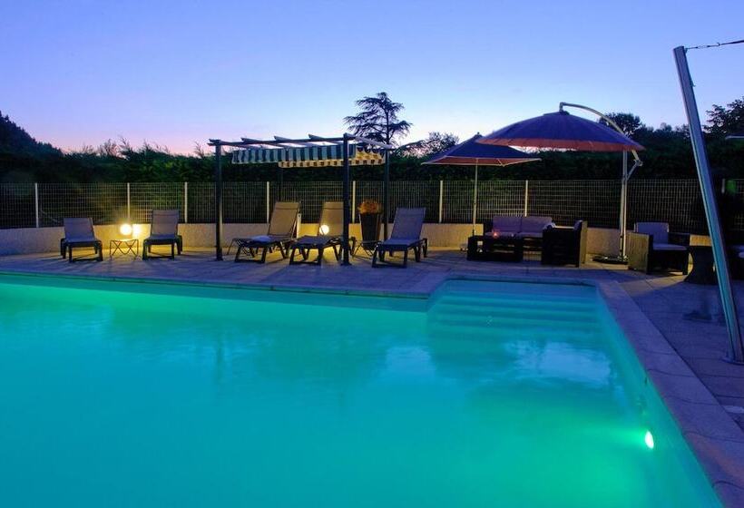 호텔 Logis Hôtel Le Mistral   Restaurant   Montélimar Sud