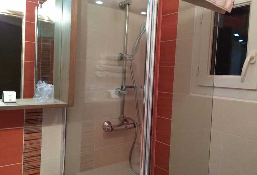 호텔 Logis Hôtel Le Mistral   Restaurant   Montélimar Sud