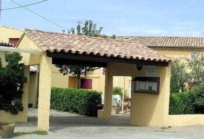 호텔 Logis Hôtel Le Mistral   Restaurant   Montélimar Sud