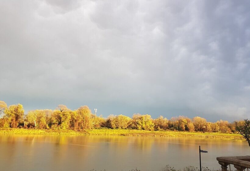 Отель Le Prieuré