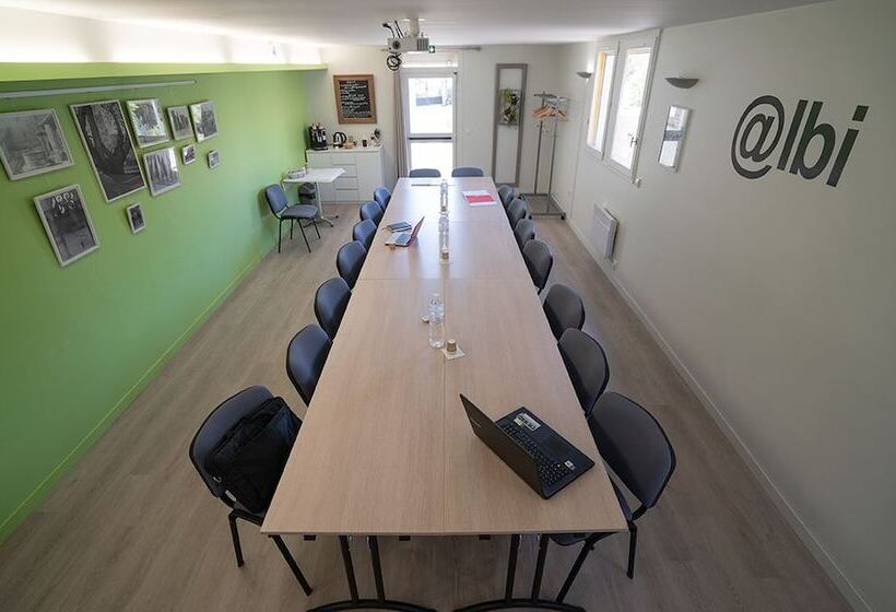 ホテル Logis Hôtel Le Rialto