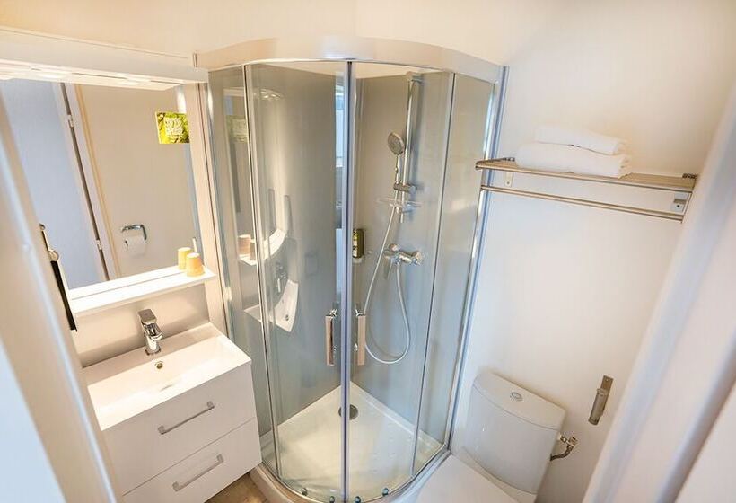 ホテル Logis Hôtel Le Rialto