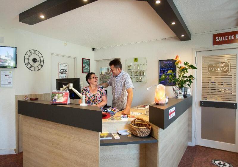 ホテル Logis Hôtel Le Rialto