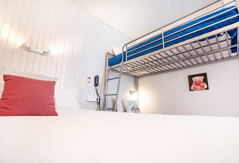 ホテル Logis Hôtel Le Rialto