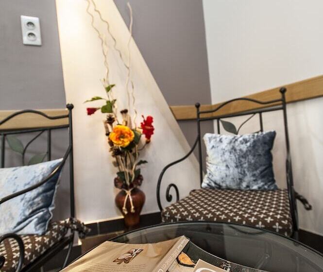 Logis Hotel Restaurant Des Gorges Du Tarn