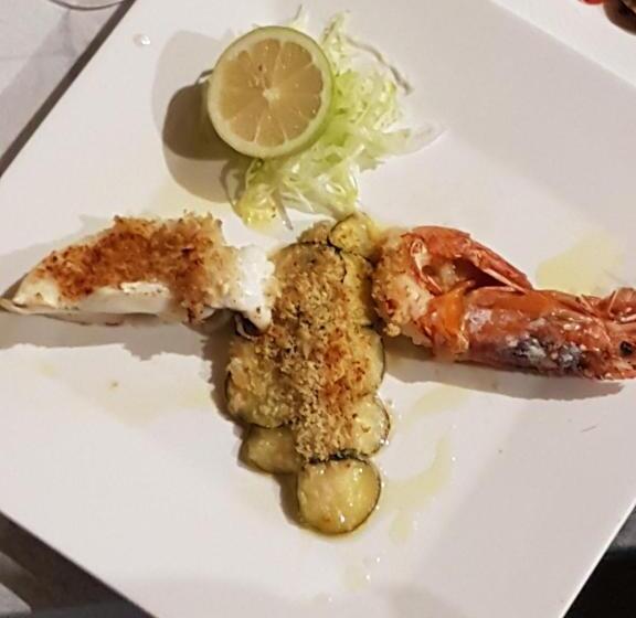 هتل Lory & Ristorante Ferraro