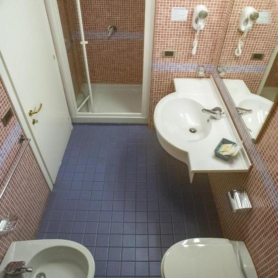 هتل Lory & Ristorante Ferraro