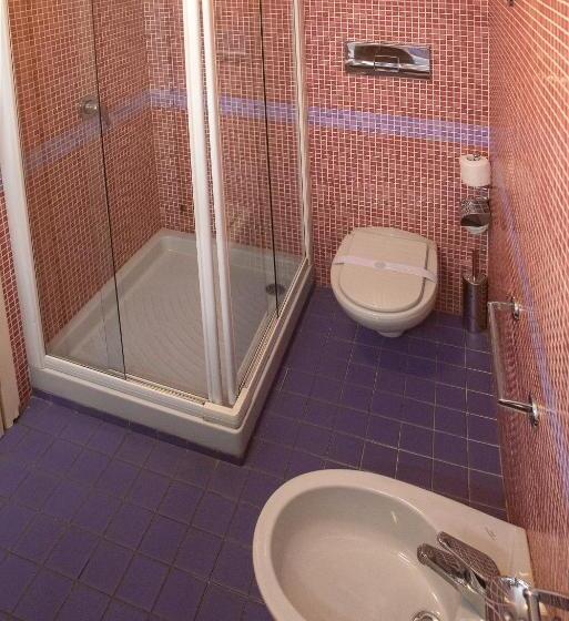 هتل Lory & Ristorante Ferraro