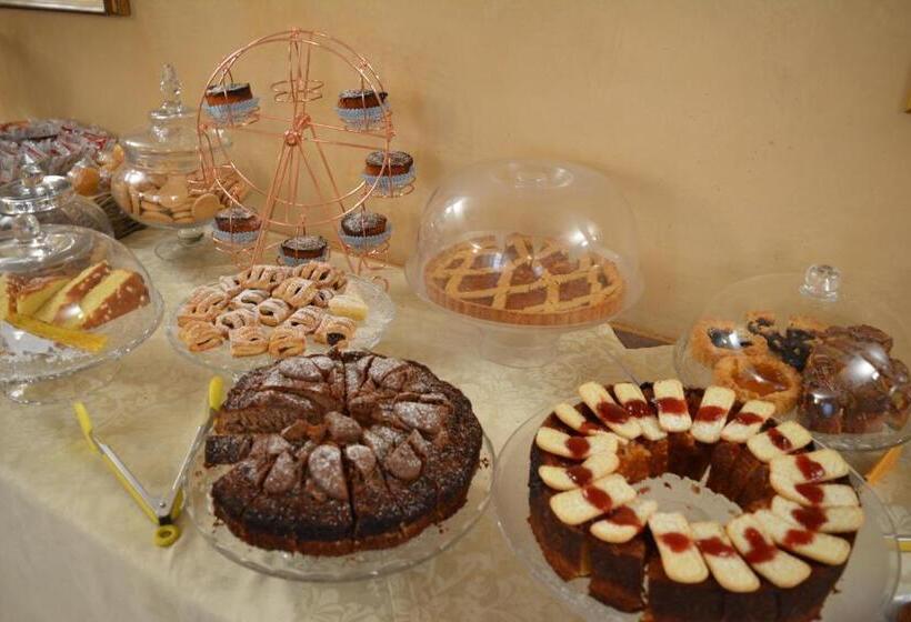 هتل Lory & Ristorante Ferraro