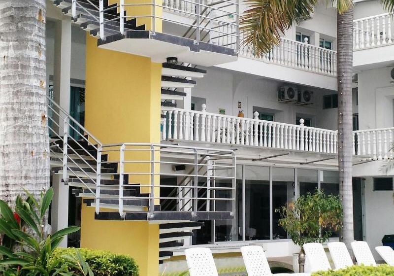 ホテル Manantial Melgar