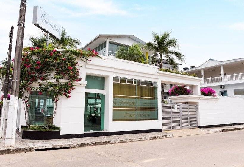 ホテル Manantial Melgar