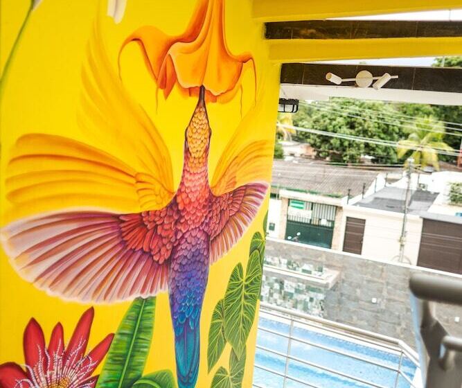 ホテル Manantial Melgar