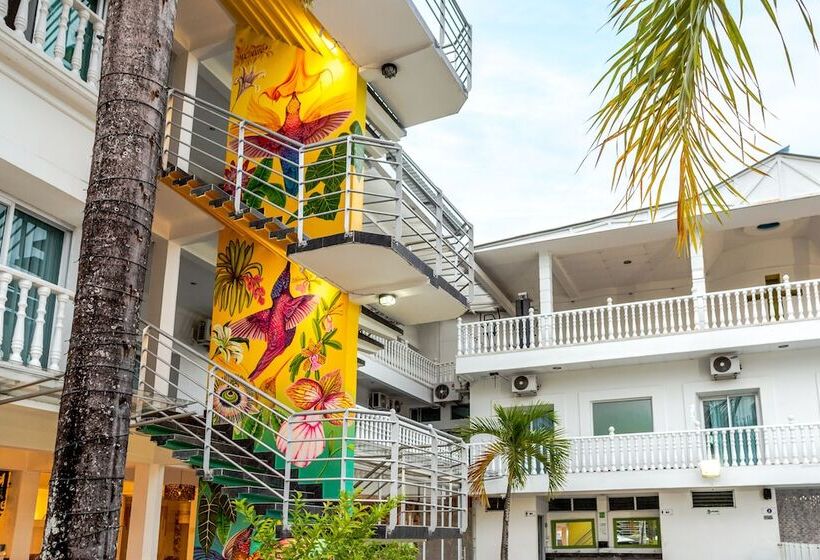 ホテル Manantial Melgar