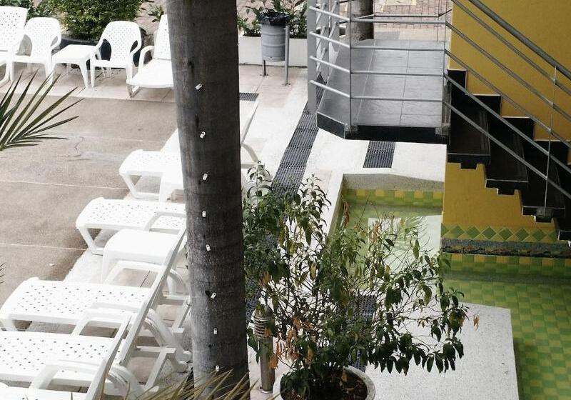 هتل Manantial Melgar