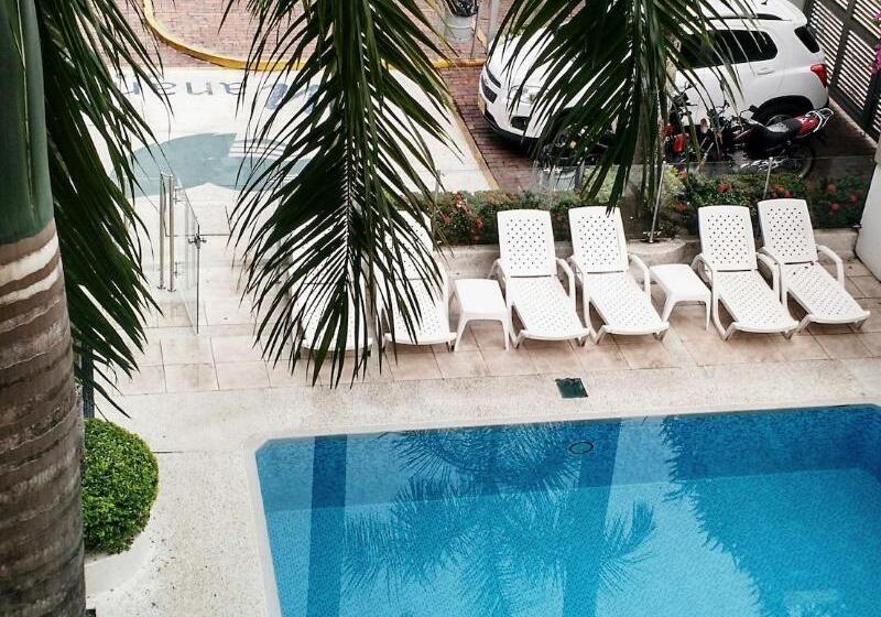 ホテル Manantial Melgar