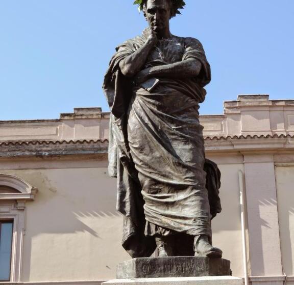 בית מלון כפרי Manhattan Village