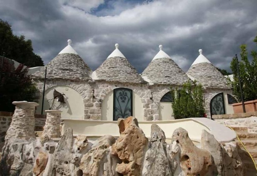 Отель Masseria Quis Ut Deus