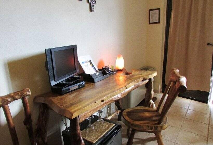 Отель Masseria Quis Ut Deus