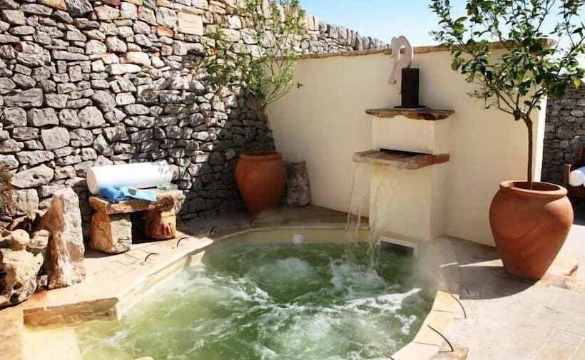 Отель Masseria Quis Ut Deus