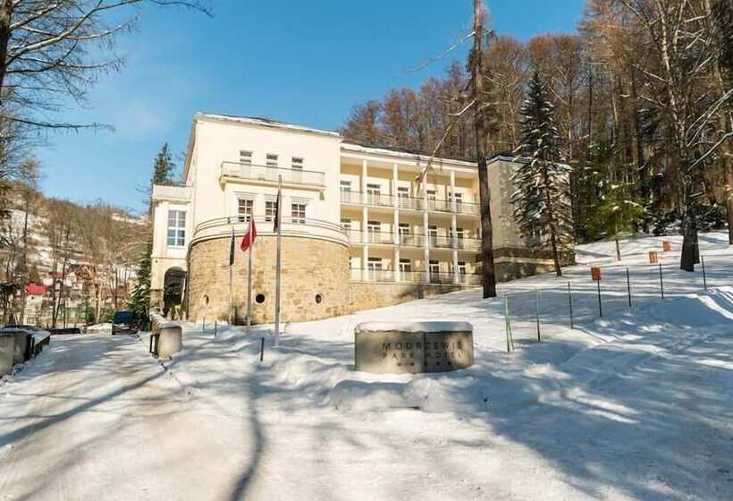 هتل Modrzewie Park