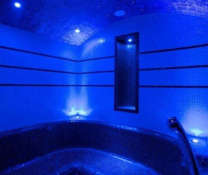 هتل Modrzewie Park