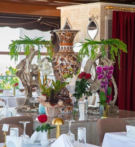 Nayla Palace Hotel Special Category