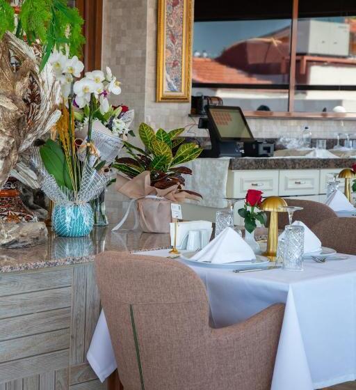 Nayla Palace Hotel Special Category