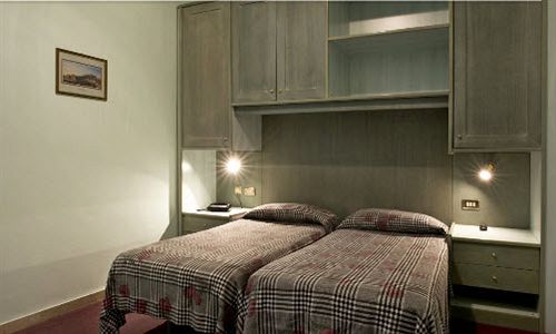 ホテル Nuovo Albergo Il Portonaccio