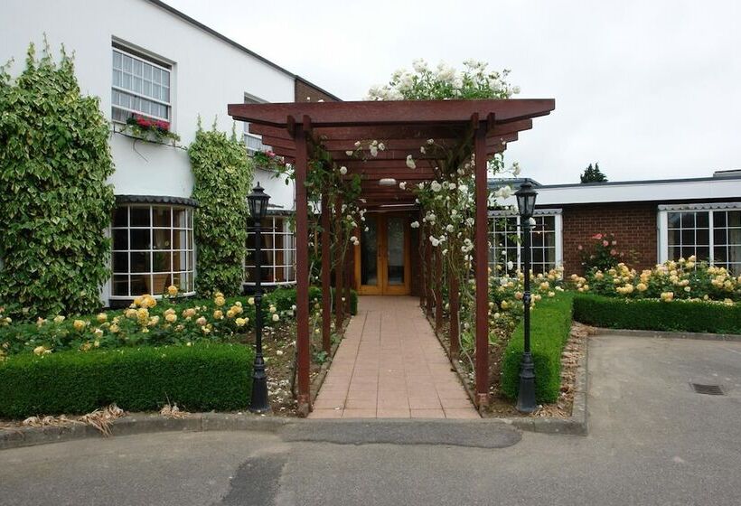 هتل Oaklands Lodge