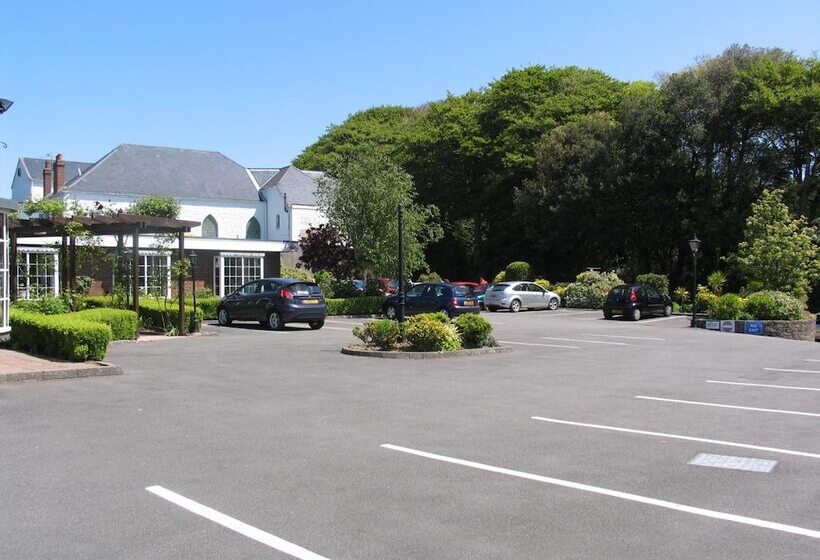 هتل Oaklands Lodge