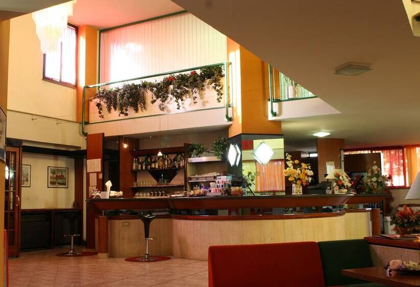 בית מלון כפרי Orzi