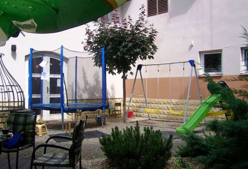 בית מלון כפרי Paříž