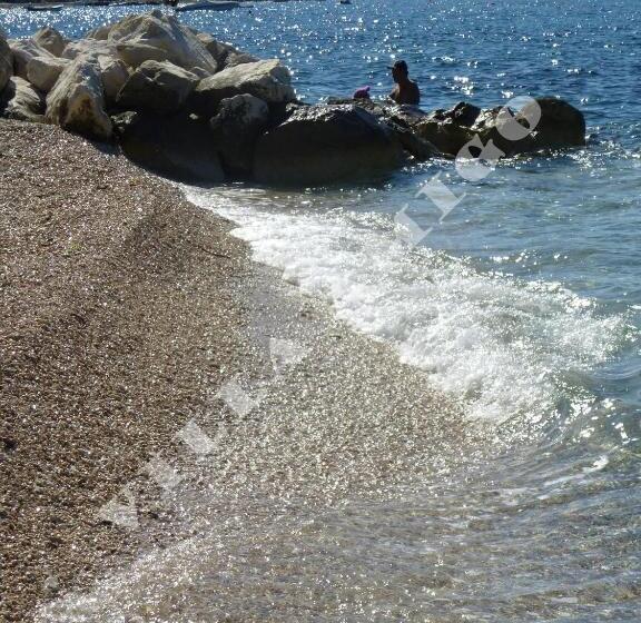 בית מלון כפרי Pansion Amigos