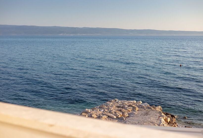 בית מלון כפרי Pansion Amigos