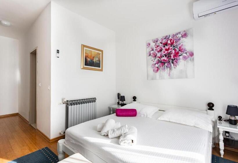 هتل Pansion Amigos