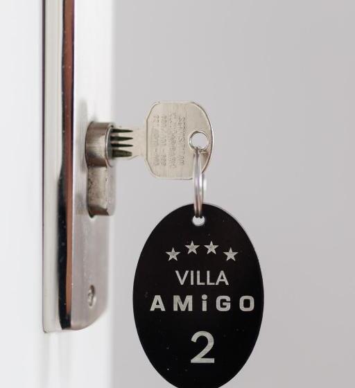 هتل Pansion Amigos