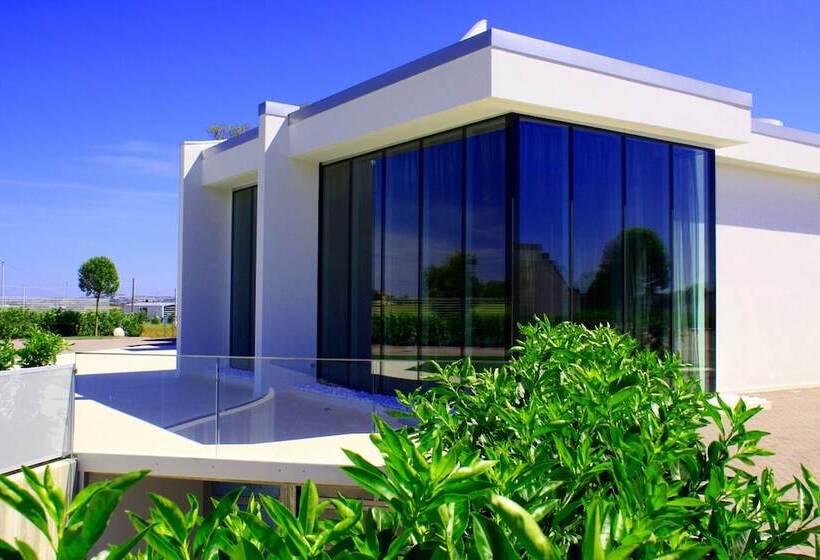 בית מלון כפרי Pineta