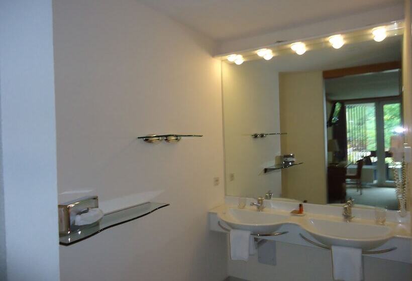 ホテル Quellenhof Leukerbad