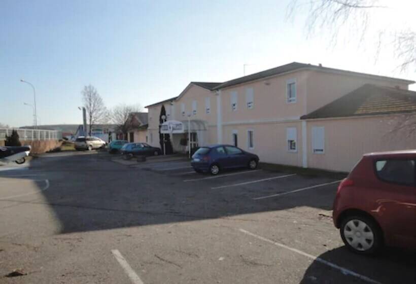 בית מלון כפרי Quick Palace Epinal