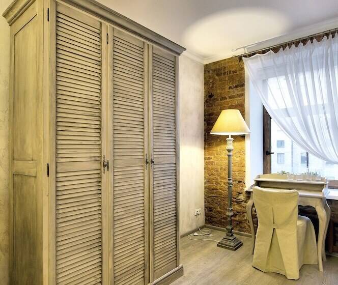 Remarka Hotel On Stolyarniy